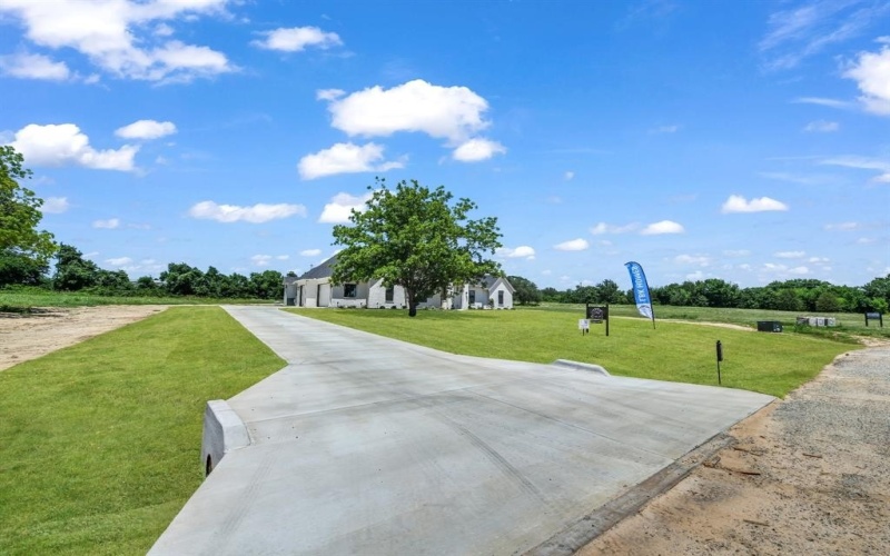 131 Desperado Way, Weatherford, TX 76088, 4 Bedrooms Bedrooms, ,2 BathroomsBathrooms,Residential,For Sale,131 Desperado Way,20929081