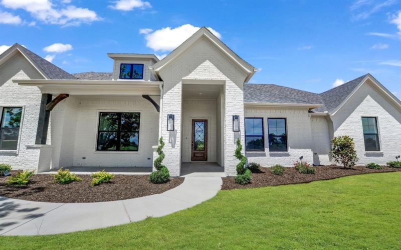 131 Desperado Way, Weatherford, TX 76088, 4 Bedrooms Bedrooms, ,2 BathroomsBathrooms,Residential,For Sale,131 Desperado Way,20929081