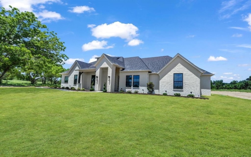 131 Desperado Way, Weatherford, TX 76088, 4 Bedrooms Bedrooms, ,2 BathroomsBathrooms,Residential,For Sale,131 Desperado Way,20929081