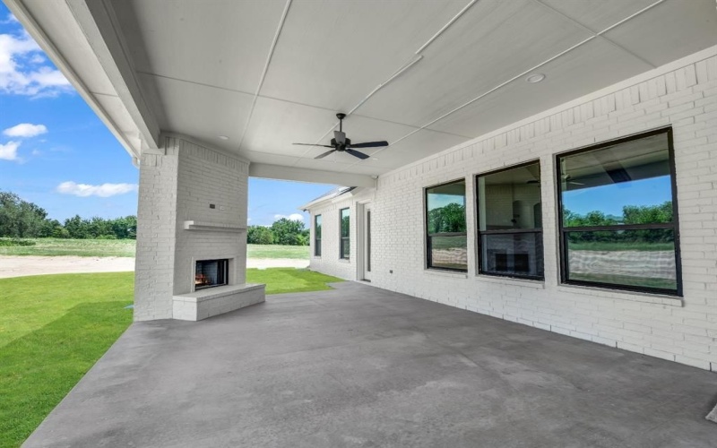 131 Desperado Way, Weatherford, TX 76088, 4 Bedrooms Bedrooms, ,2 BathroomsBathrooms,Residential,For Sale,131 Desperado Way,20929081