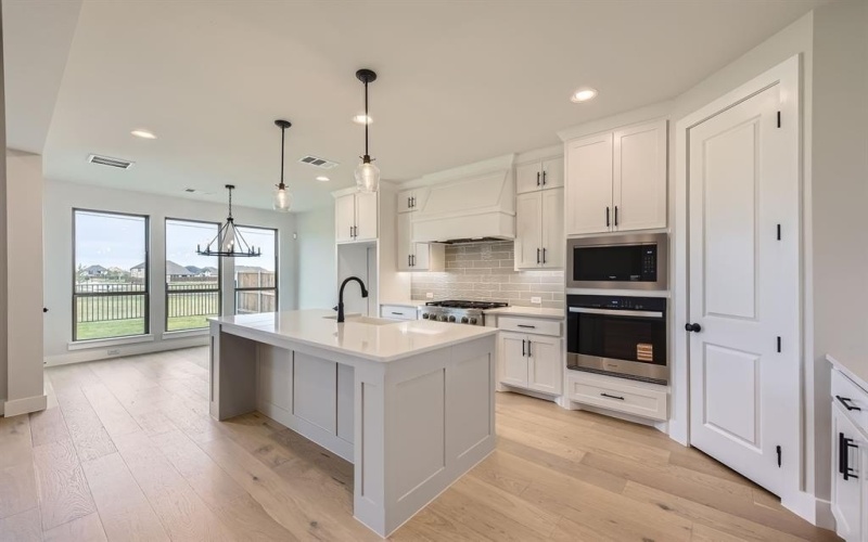 11508 Ely Place, Fort Worth, TX 76052, 4 Bedrooms Bedrooms, ,3 BathroomsBathrooms,Residential,For Sale,11508 Ely Place,20929101