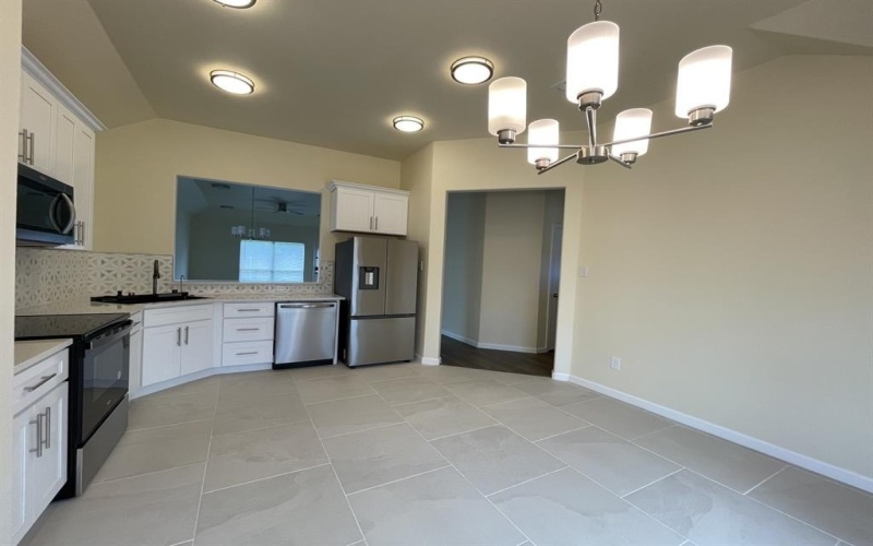 1439 Vine Street, Weatherford, TX 76086, 3 Bedrooms Bedrooms, ,2 BathroomsBathrooms,Residential Lease,For Rent,1439 Vine Street,20929108