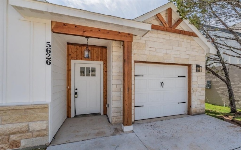 5626 Barkridge Drive, Granbury, TX 76048, 3 Habitaciones Habitaciones , ,2 BañosBaños,Residential,En Venta,5626 Barkridge Drive,20929620