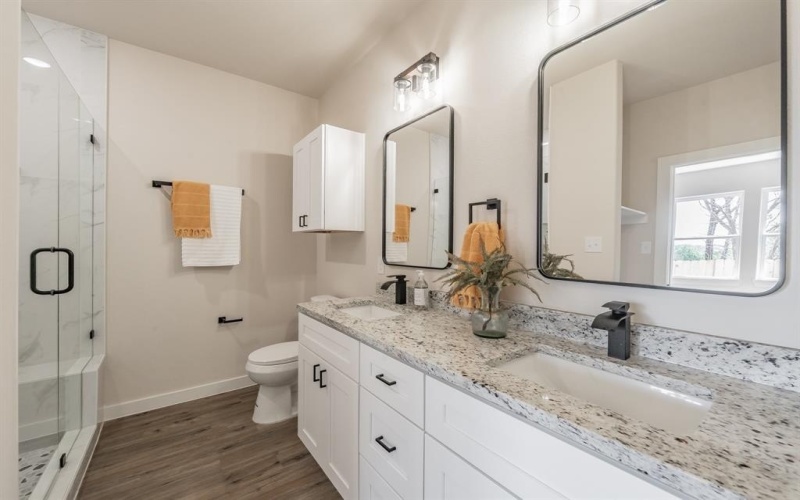 5626 Barkridge Drive, Granbury, TX 76048, 3 Habitaciones Habitaciones , ,2 BañosBaños,Residential,En Venta,5626 Barkridge Drive,20929620