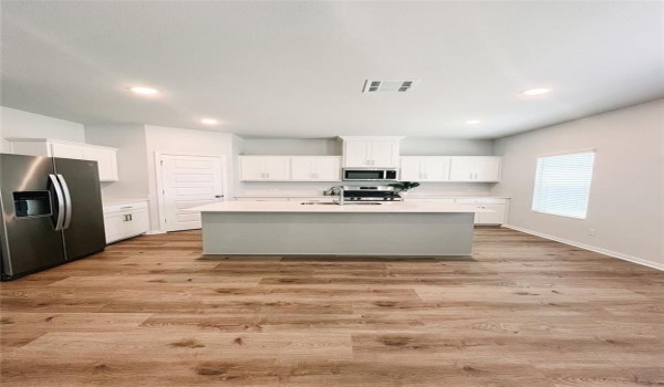 529 Meadow Run Drive, Van Alstyne, TX 75495, 5 Bedrooms Bedrooms, ,3 BathroomsBathrooms,Residential Lease,For Rent,529 Meadow Run Drive,20929686
