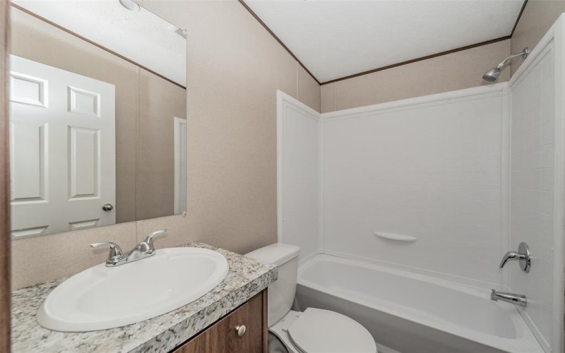 5017 Dove Street, Greenville, TX 75402, 5 Bedrooms Bedrooms, ,3 BathroomsBathrooms,Residential,For Sale,5017 Dove Street,20929336