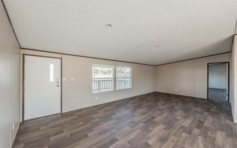 5017 Dove Street, Greenville, TX 75402, 5 Bedrooms Bedrooms, ,3 BathroomsBathrooms,Residential,For Sale,5017 Dove Street,20929336