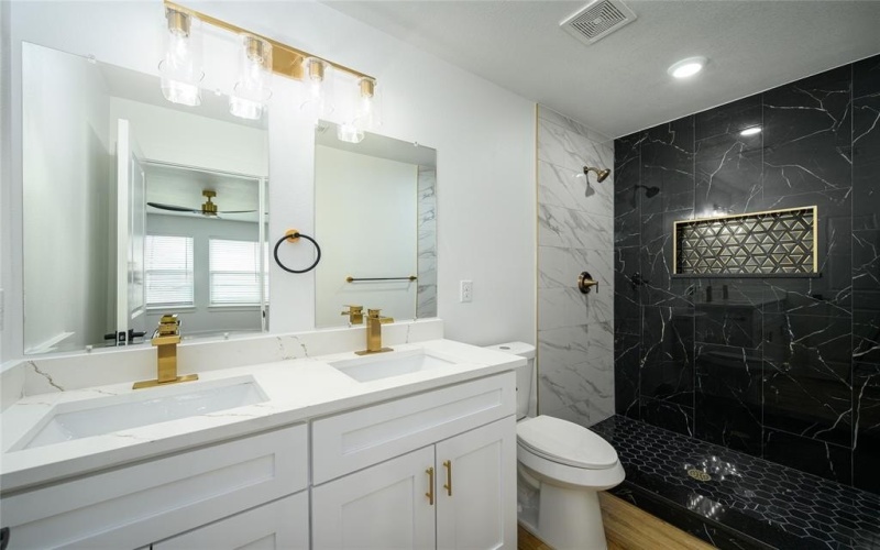 309 E Shepherd Street, Denison, TX 75021, 4 Bedrooms Bedrooms, ,2 BathroomsBathrooms,Residential,For Sale,309 E Shepherd Street,20929763