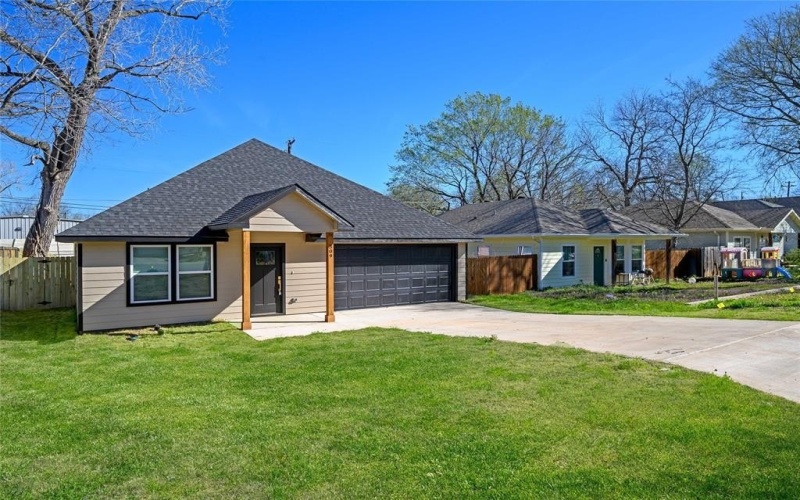 309 E Shepherd Street, Denison, TX 75021, 4 Bedrooms Bedrooms, ,2 BathroomsBathrooms,Residential,For Sale,309 E Shepherd Street,20929763