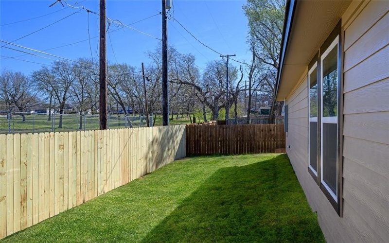 309 E Shepherd Street, Denison, TX 75021, 4 Bedrooms Bedrooms, ,2 BathroomsBathrooms,Residential,For Sale,309 E Shepherd Street,20929763