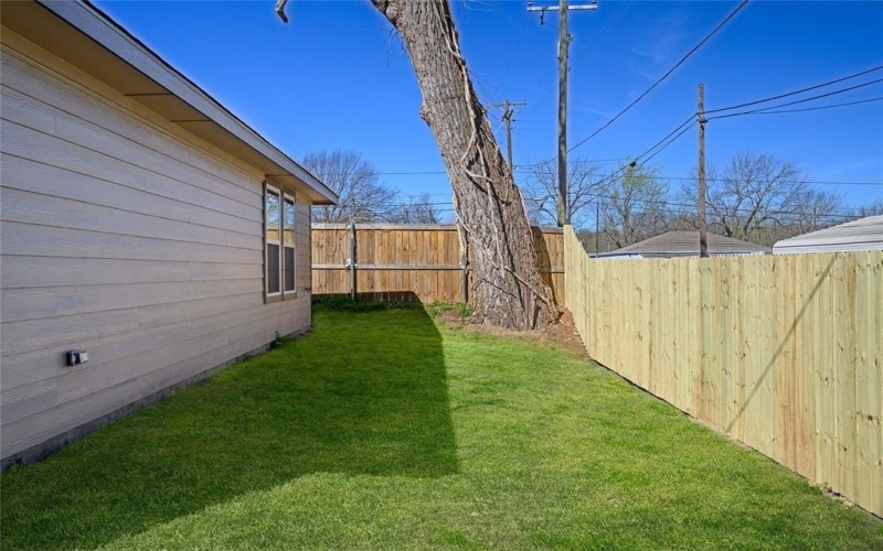 309 E Shepherd Street, Denison, TX 75021, 4 Bedrooms Bedrooms, ,2 BathroomsBathrooms,Residential,For Sale,309 E Shepherd Street,20929763