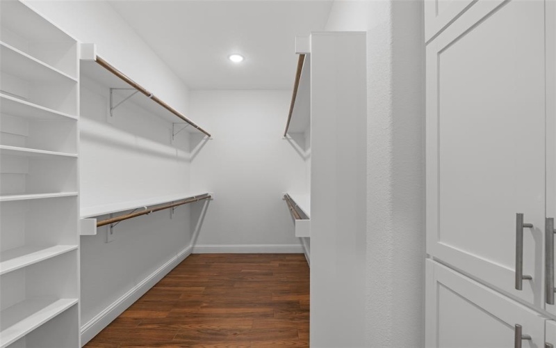 801 Comanche Cove Drive, Granbury, TX 76048, 3 Bedrooms Bedrooms, ,2 BathroomsBathrooms,Residential,For Sale,801 Comanche Cove Drive,20931467