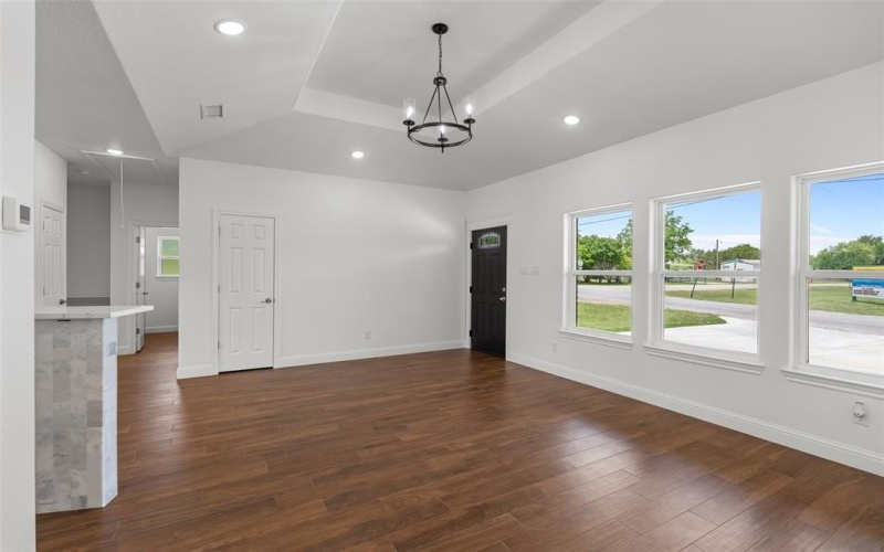 801 Comanche Cove Drive, Granbury, TX 76048, 3 Bedrooms Bedrooms, ,2 BathroomsBathrooms,Residential,For Sale,801 Comanche Cove Drive,20931467