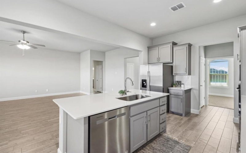5806 14th Street, Midlothian, TX 76065, 4 Bedrooms Bedrooms, ,2 BathroomsBathrooms,Residential,For Sale,5806 14th Street,20930079
