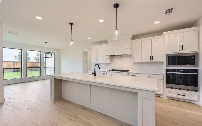 11428 Jackloe Street, Fort Worth, TX 76052, 5 Bedrooms Bedrooms, ,6 BathroomsBathrooms,Residential,For Sale,11428 Jackloe Street,20930301