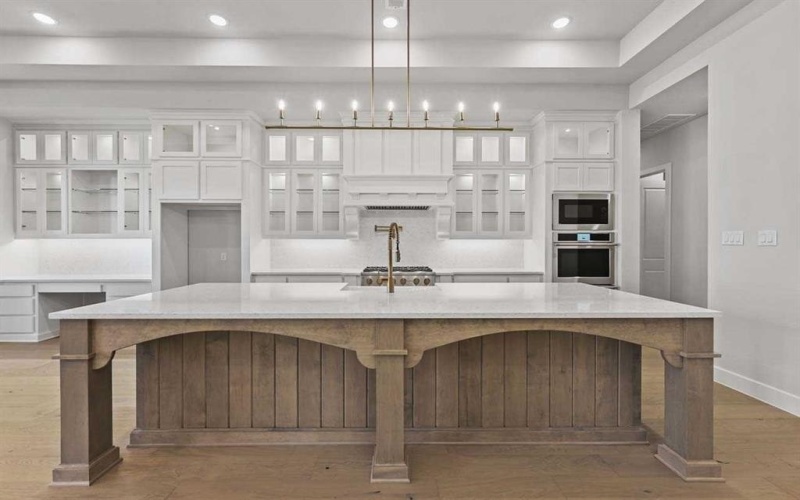 4316 Sandbrock Parkway, Aubrey, TX 76227, 4 Bedrooms Bedrooms, ,5 BathroomsBathrooms,Residential,For Sale,4316 Sandbrock Parkway,20930362