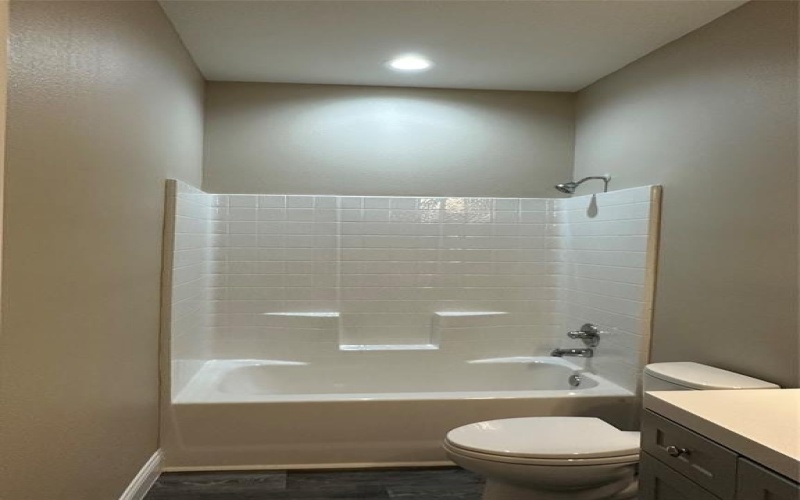 1009 S Preston Street, Ennis, TX 75119, 3 Bedrooms Bedrooms, ,2 BathroomsBathrooms,Residential,For Sale,1009 S Preston Street,20930373