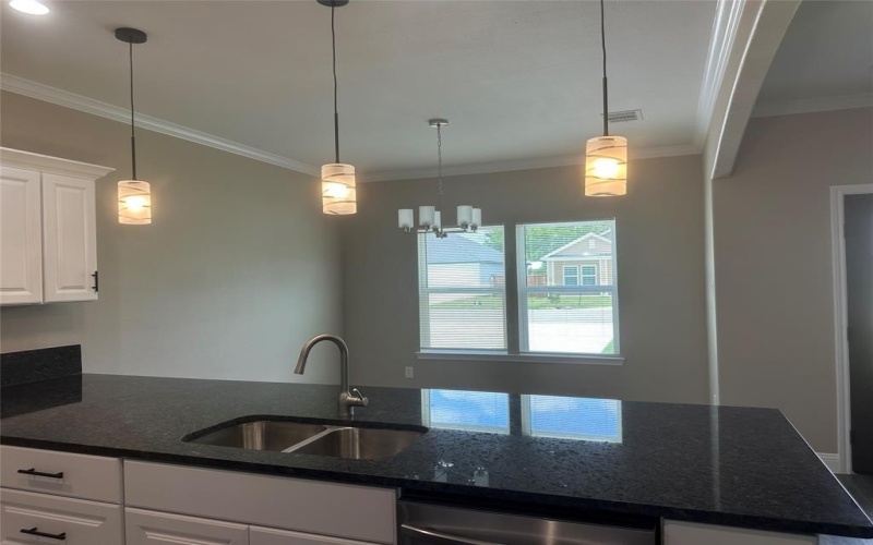 1009 S Preston Street, Ennis, TX 75119, 3 Bedrooms Bedrooms, ,2 BathroomsBathrooms,Residential,For Sale,1009 S Preston Street,20930373