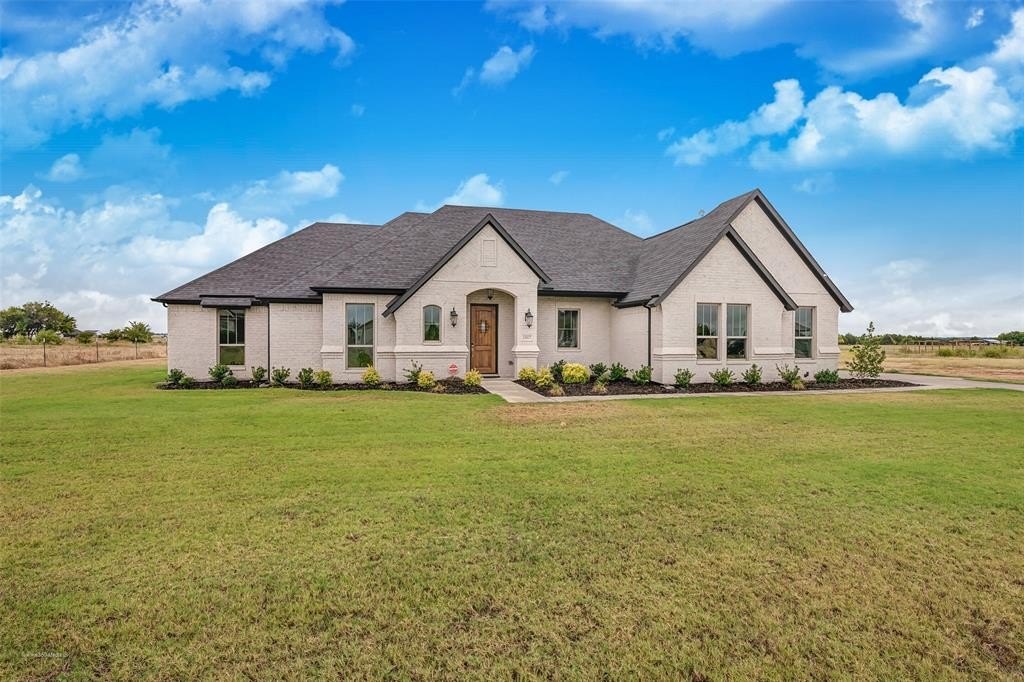 145 Varley Road, Collinsville, TX 76233, 4 Bedrooms Bedrooms, ,5 BathroomsBathrooms,Residential,For Sale,145 Varley Road,20930527