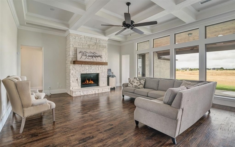 145 Varley Road, Collinsville, TX 76233, 4 Bedrooms Bedrooms, ,5 BathroomsBathrooms,Residential,For Sale,145 Varley Road,20930527