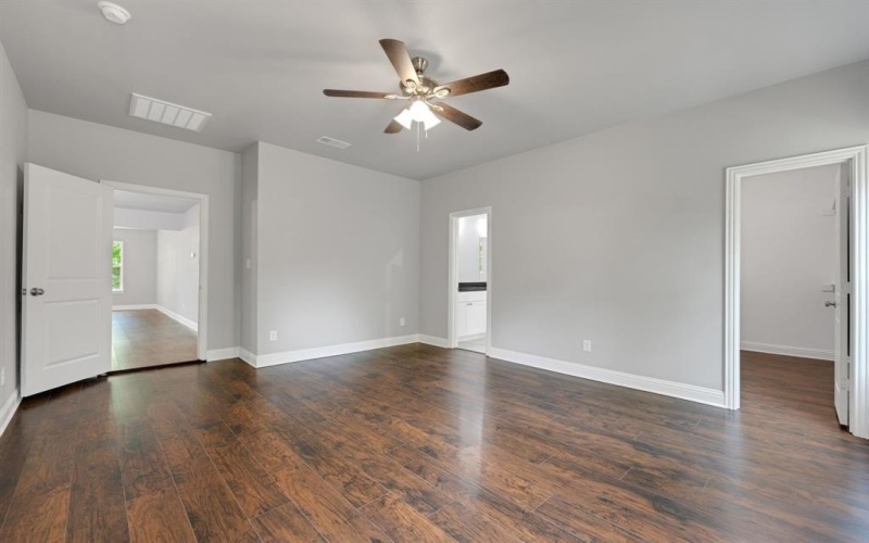 1729 Foster Drive, Arlington, TX 76012, 5 Habitaciones Habitaciones , ,3 BañosBaños,Residential,En Venta,1729 Foster Drive,20932144