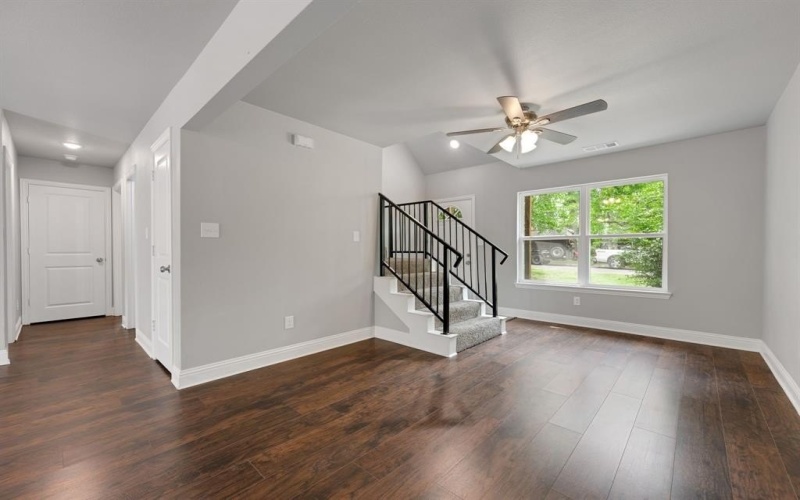1729 Foster Drive, Arlington, TX 76012, 5 Habitaciones Habitaciones , ,3 BañosBaños,Residential,En Venta,1729 Foster Drive,20932144