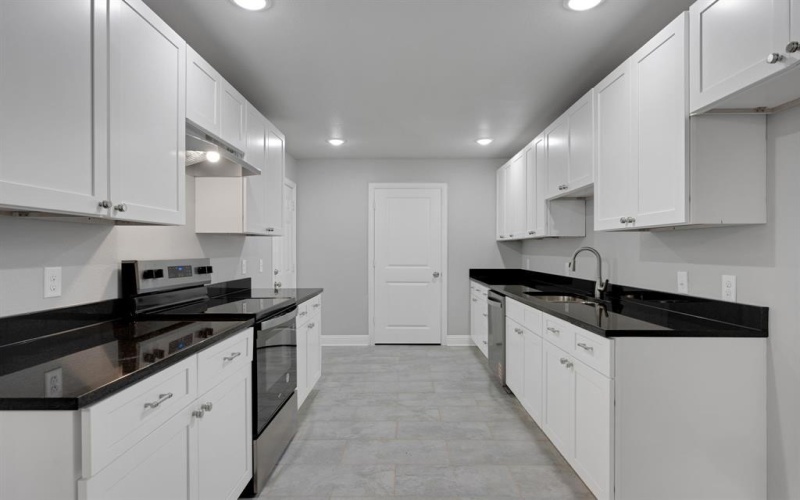 1729 Foster Drive, Arlington, TX 76012, 5 Habitaciones Habitaciones , ,3 BañosBaños,Residential,En Venta,1729 Foster Drive,20932144