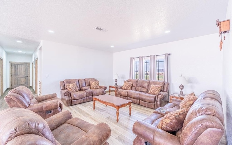321 PR 201K, Seminole, TX 79360, 3 Bedrooms Bedrooms, ,2 BathroomsBathrooms,Residential,For Sale,321 PR 201K,158624