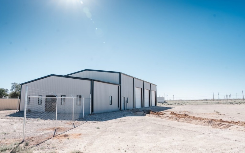 310 E Zeus Ln, Odessa, TX 79766, ,Commercial Sale,En Venta,310 E Zeus Ln,158665