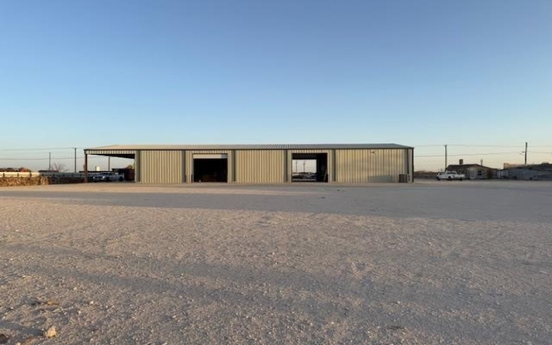 1100 W Sealy, Monahans, TX 79756, ,Commercial Sale,For Sale,1100 W Sealy,158910