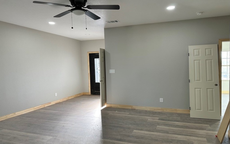 2208 S Park St, Pecos, TX 79772, 8 Habitaciones Habitaciones , ,5 BañosBaños,Residential Multi Family,En Venta,2208 S Park St,159001