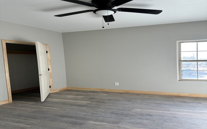 2208 S Park St, Pecos, TX 79772, 8 Habitaciones Habitaciones , ,5 BañosBaños,Residential Multi Family,En Venta,2208 S Park St,159001