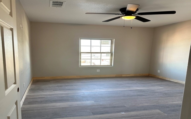 2208 S Park St, Pecos, TX 79772, 8 Habitaciones Habitaciones , ,5 BañosBaños,Residential Multi Family,En Venta,2208 S Park St,159001