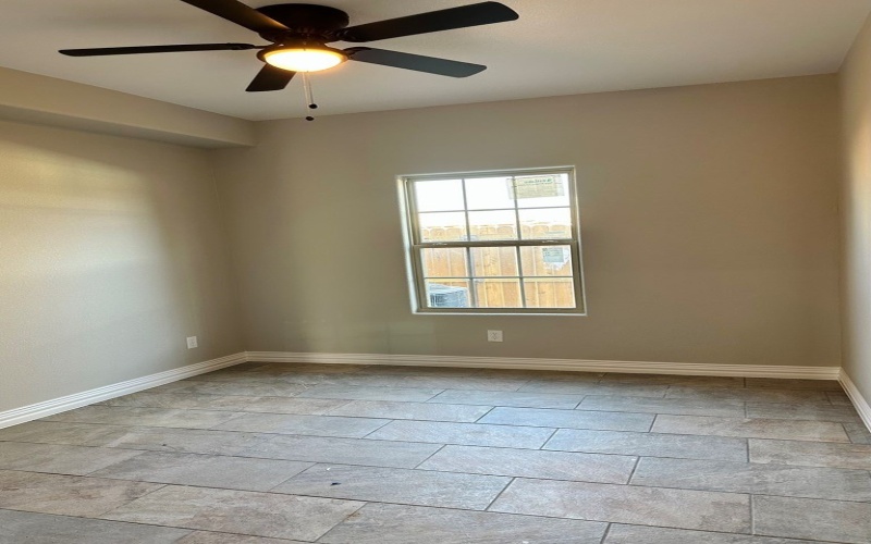 2208 S Park St, Pecos, TX 79772, 8 Habitaciones Habitaciones , ,5 BañosBaños,Residential Multi Family,En Venta,2208 S Park St,159001