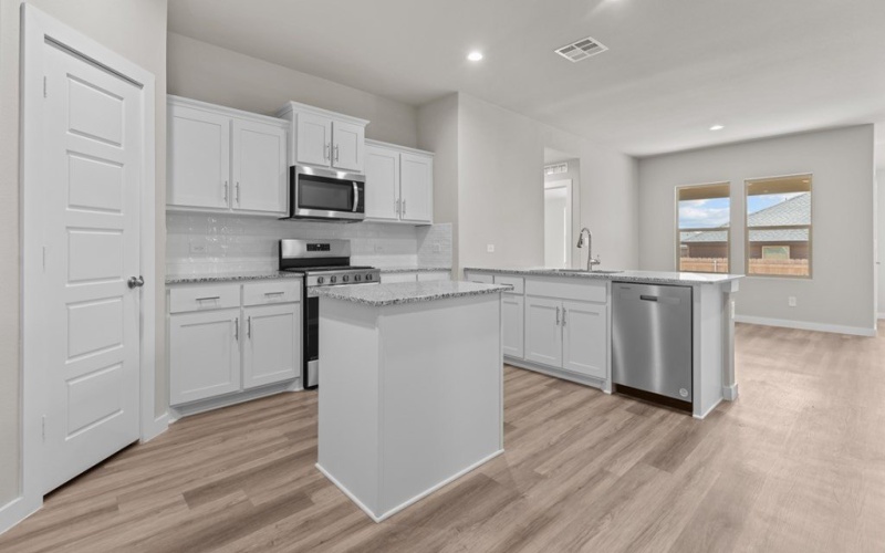 7610 Brown Bark Rd, Odessa, TX 79765, 5 Habitaciones Habitaciones , ,2 BañosBaños,Residential,En Venta,7610 Brown Bark Rd,159569