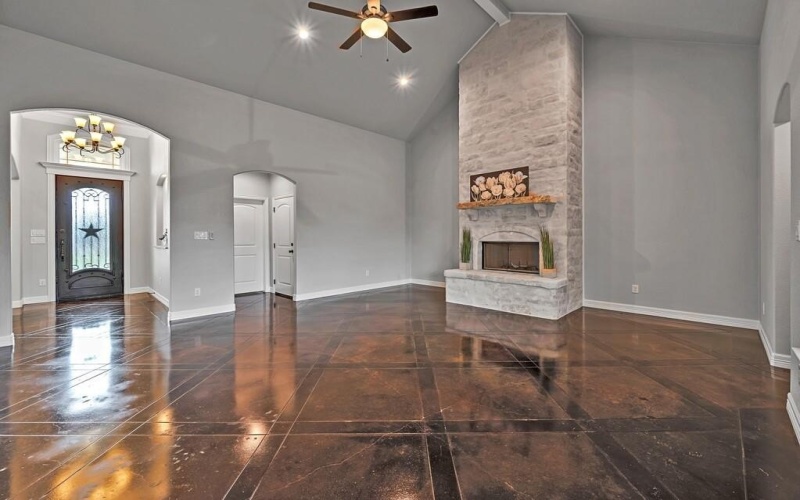 505 S Navajo Trail, McGregor, TX 76657, 4 Bedrooms Bedrooms, ,2 BathroomsBathrooms,Residential,For Sale,505 S Navajo Trail,221053