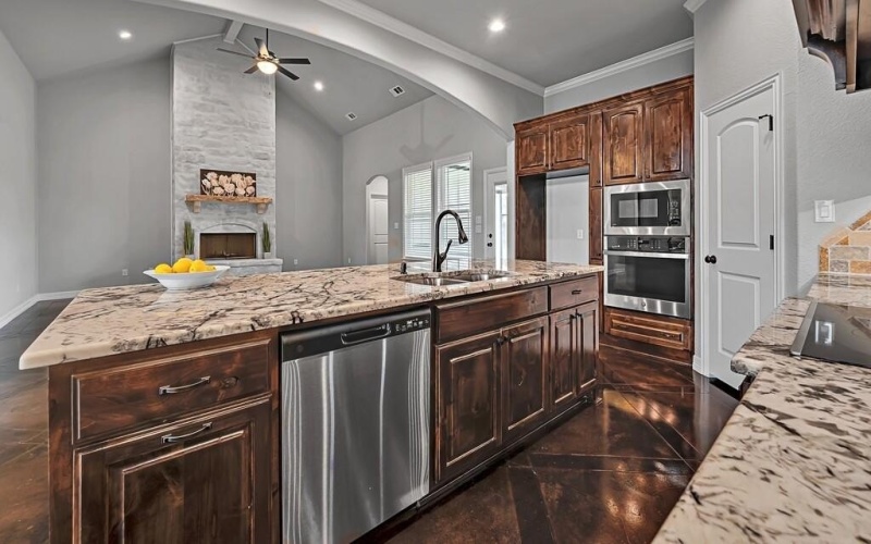 505 S Navajo Trail, McGregor, TX 76657, 4 Bedrooms Bedrooms, ,2 BathroomsBathrooms,Residential,For Sale,505 S Navajo Trail,221053