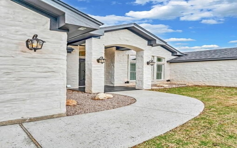 505 S Navajo Trail, McGregor, TX 76657, 4 Bedrooms Bedrooms, ,2 BathroomsBathrooms,Residential,For Sale,505 S Navajo Trail,221053