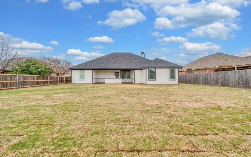 505 S Navajo Trail, McGregor, TX 76657, 4 Bedrooms Bedrooms, ,2 BathroomsBathrooms,Residential,For Sale,505 S Navajo Trail,221053