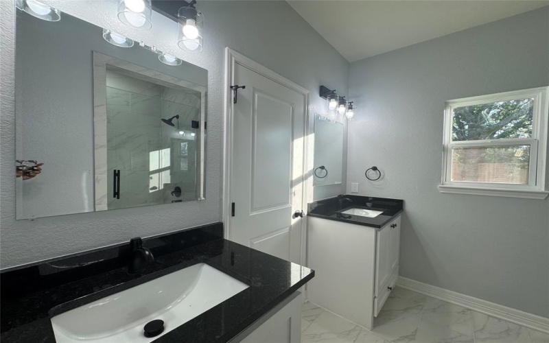 329 Rogers Street, McGregor, TX 76657, 3 Bedrooms Bedrooms, ,2 BathroomsBathrooms,Residential,For Sale,329 Rogers Street,228786