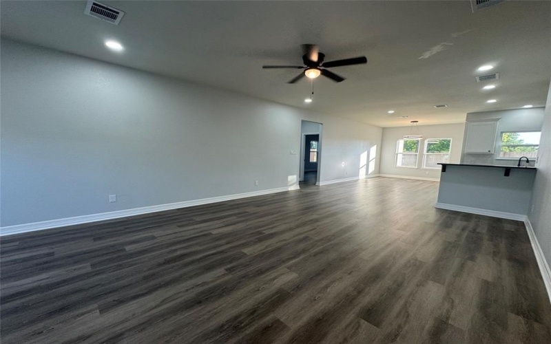 329 Rogers Street, McGregor, TX 76657, 3 Bedrooms Bedrooms, ,2 BathroomsBathrooms,Residential,For Sale,329 Rogers Street,228786
