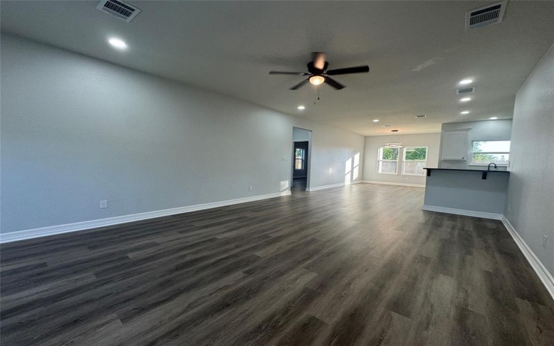 329 Rogers Street, McGregor, TX 76657, 3 Bedrooms Bedrooms, ,2 BathroomsBathrooms,Residential,For Sale,329 Rogers Street,228786