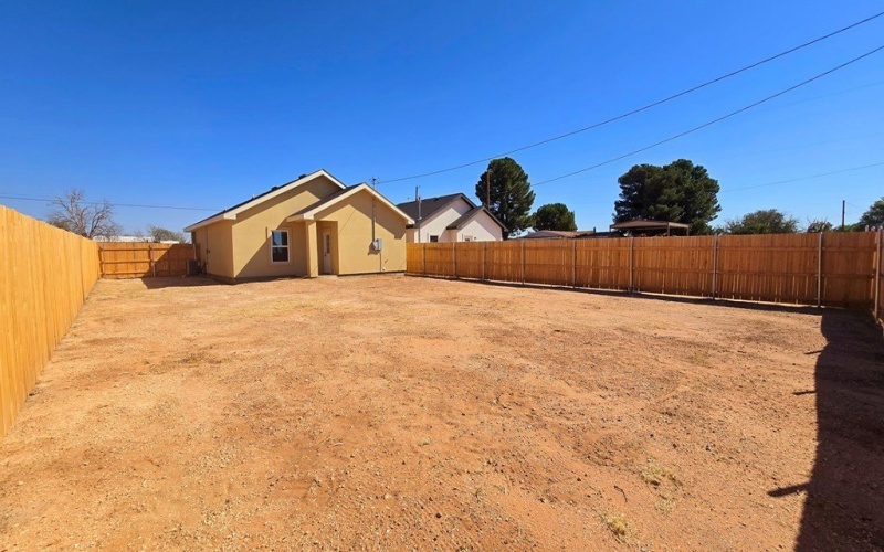402 Dumas Ave., Wickett, TX 79788, 3 Bedrooms Bedrooms, ,2 BathroomsBathrooms,Residential,For Sale,402 Dumas Ave.,156081