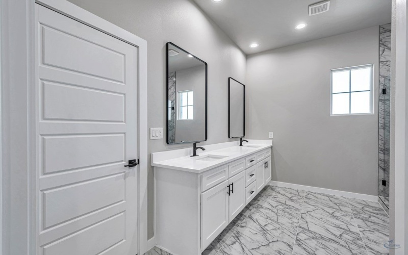 360 E Bear St, Odessa, TX 79766, 3 Bedrooms Bedrooms, ,2 BathroomsBathrooms,Residential,For Sale,360 E Bear St,157067