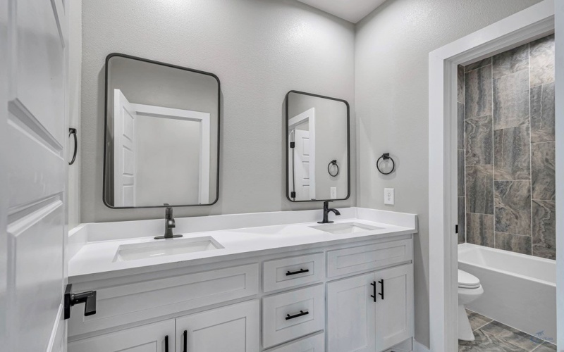 360 E Bear St, Odessa, TX 79766, 3 Bedrooms Bedrooms, ,2 BathroomsBathrooms,Residential,For Sale,360 E Bear St,157067