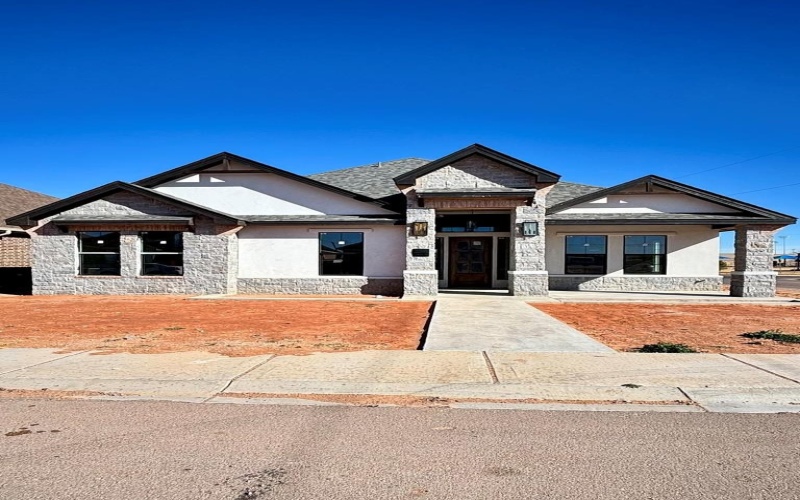 1 NE Armlei Dr, Andrews, TX 79714, 4 Bedrooms Bedrooms, ,3 BathroomsBathrooms,Residential,For Sale,1 NE Armlei Dr,157169
