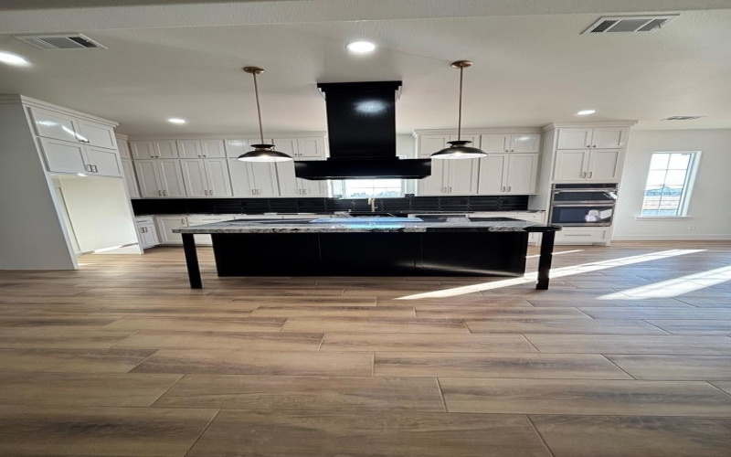 1 NE Armlei Dr, Andrews, TX 79714, 4 Bedrooms Bedrooms, ,3 BathroomsBathrooms,Residential,For Sale,1 NE Armlei Dr,157169