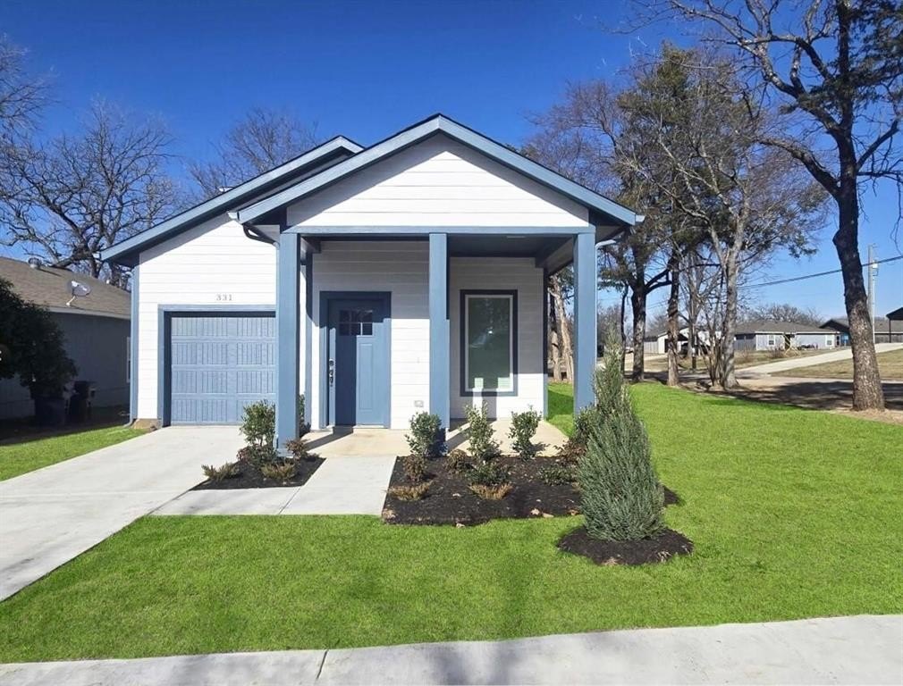 331 E Hull Street, Denison, TX 75021, 6 Bedrooms Bedrooms, ,5 BathroomsBathrooms,Residential,For Sale,331 E Hull Street,20933001