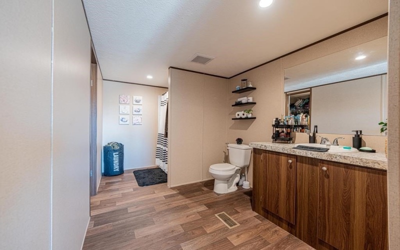 2599 Lampasas Dr, Midland, TX 79705, 4 Bedrooms Bedrooms, ,2 BathroomsBathrooms,Residential,For Sale,2599 Lampasas Dr,157899