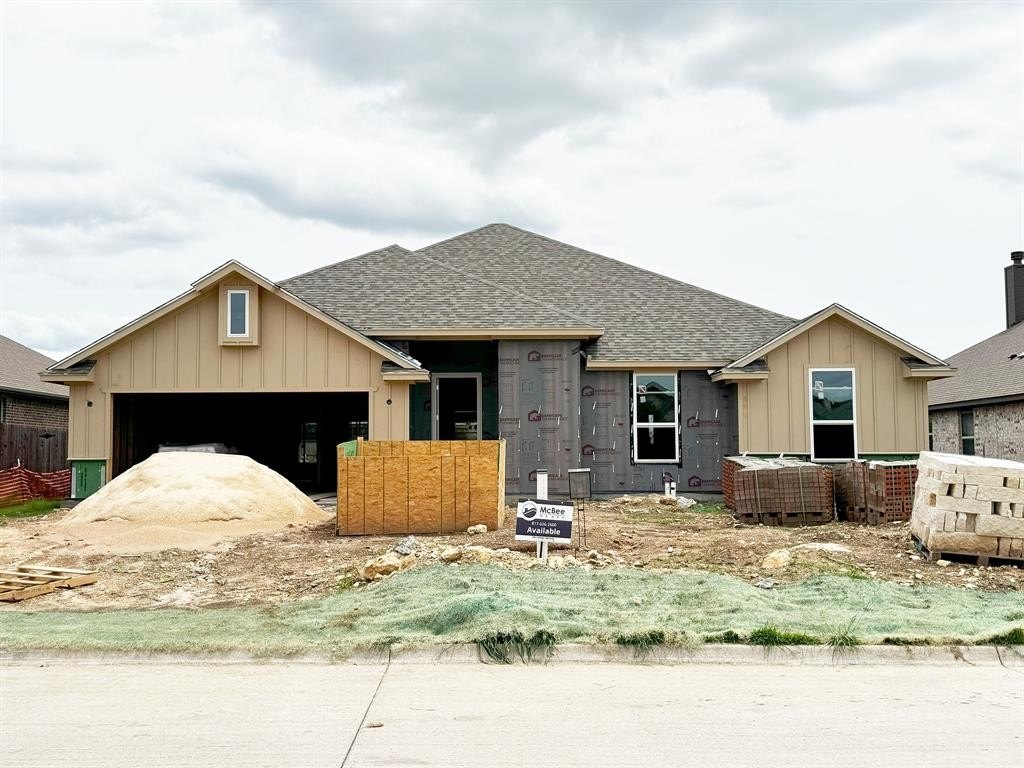 697 Fossil Wood Drive, Saginaw, TX 76179, 4 Bedrooms Bedrooms, ,2 BathroomsBathrooms,Residential,For Sale,697 Fossil Wood Drive,20933224